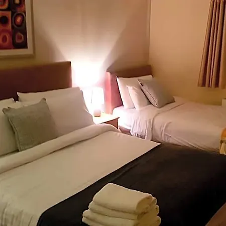 The Auld Triangle 3*