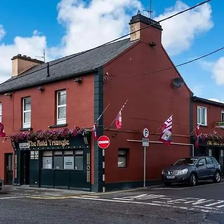 The Auld Triangle 3*